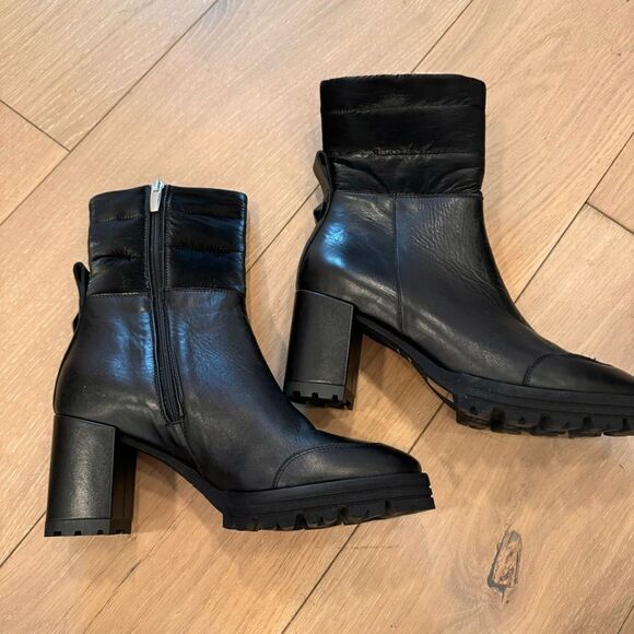 RON WHITE  Onyx
Terianna Ankle Boot - Picture 7 of 11